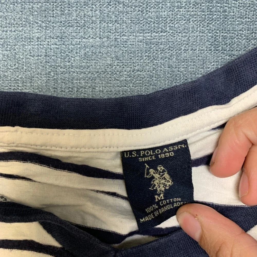 U.S. Polo Assn. T Shirt Mens Medium White Navy Striped V-Neck Short Sleeve Logo